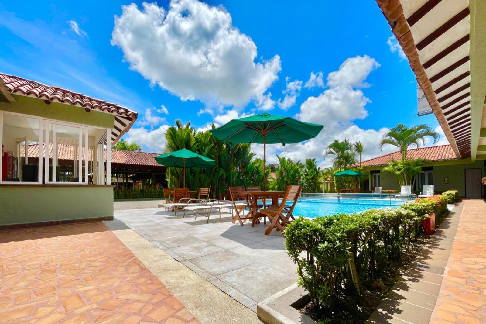Hotel Paloverde Villas Campestres Apiay 外观 照片